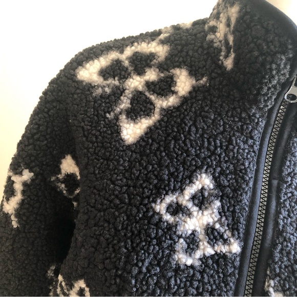 SALE 🚨 Wild Fable Sherpa Jacket NWT Black Butterfly Print - XS - Picture 6 of 10